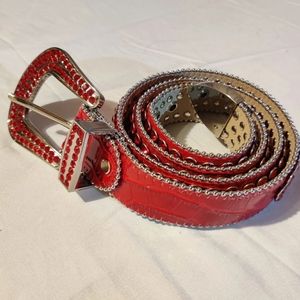 DNA Men's Red Snake Skin Print Genuine Leather Belt, Red Red RhineStones